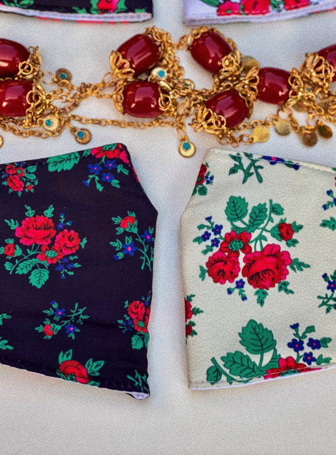 Black Gul Shin (Blue Flower)