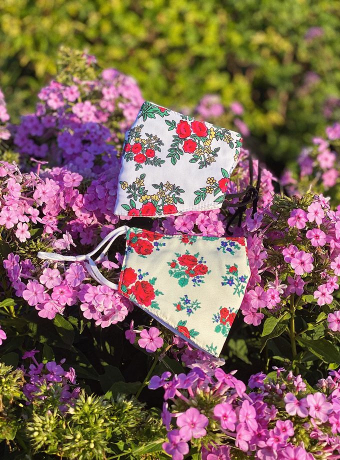 Off-White Gul Shin (Blue Flower)