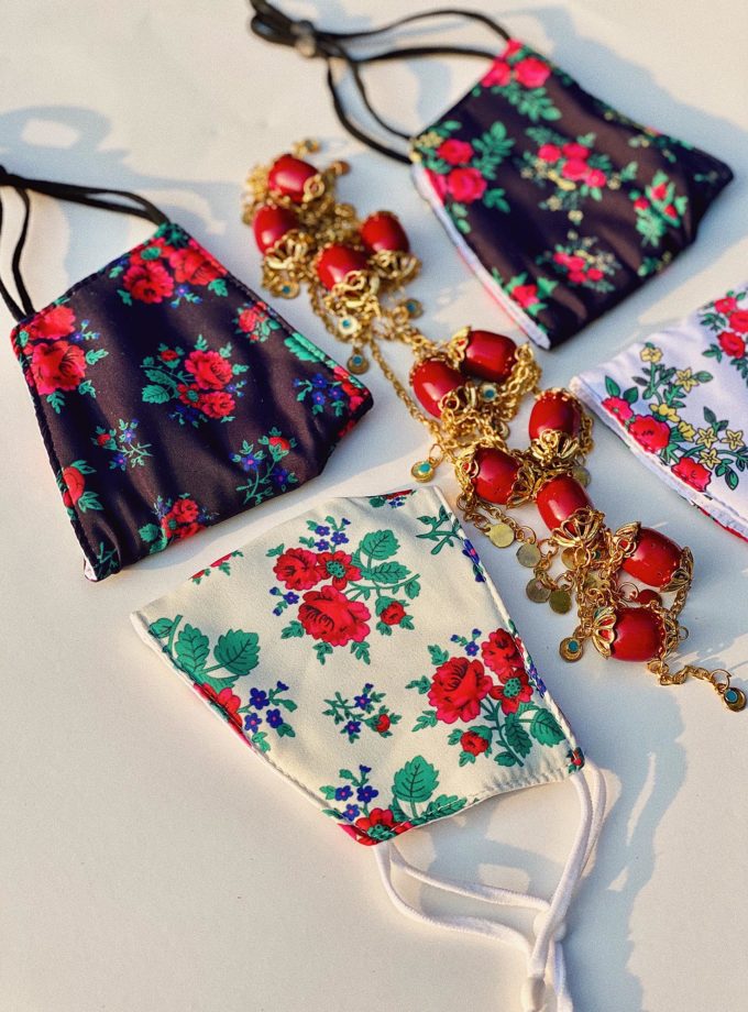 Off-White Gul Shin (Blue Flower)