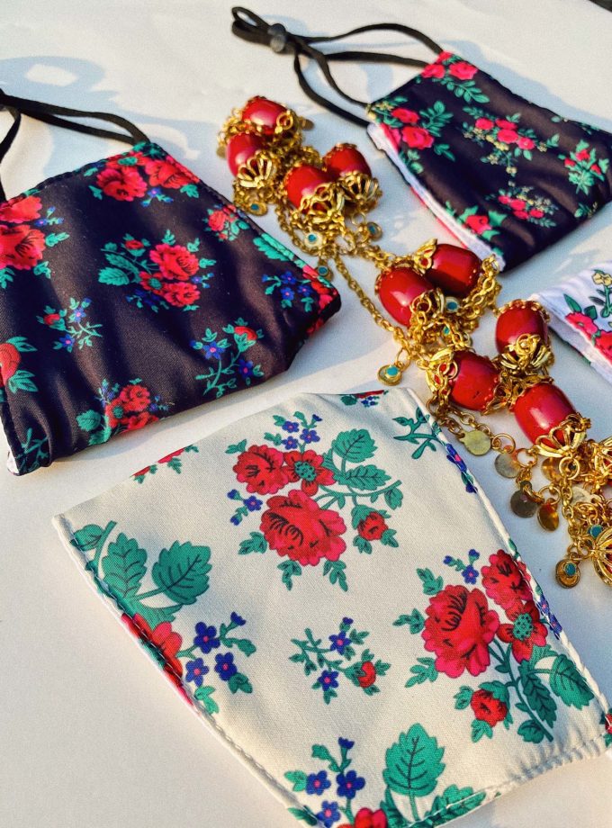 Off-White Gul Shin (Blue Flower)